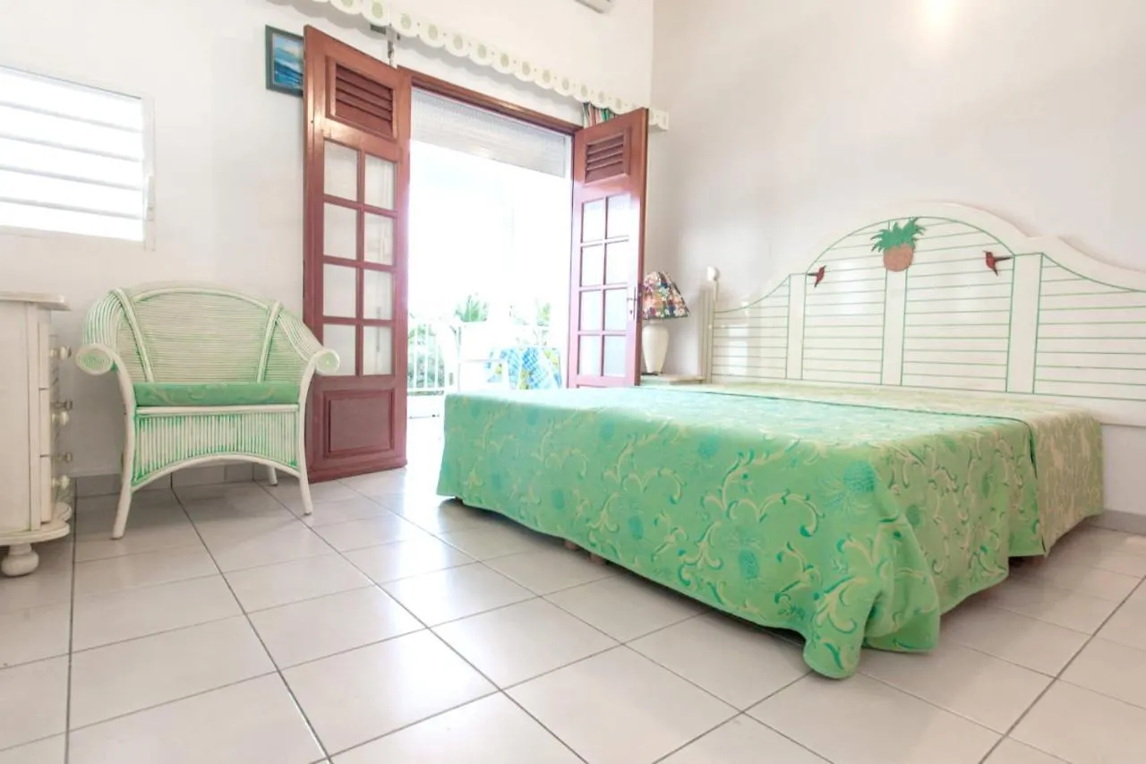 Studio Charmant A Sainte Anne Avec Piscine Partagee 24 M² 0*, Sainte-Anne (Grande-Terre)