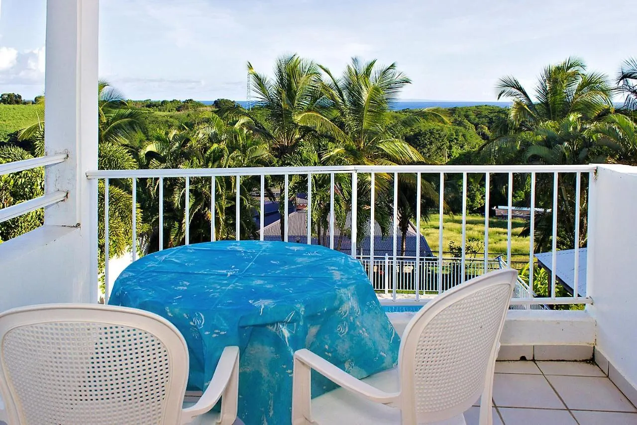 Studio Charmant A Sainte Anne Avec Piscine Partagee 24 M²